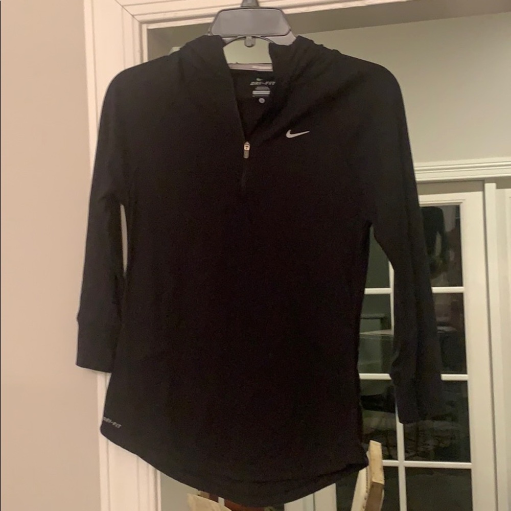 Nike pullover with hood